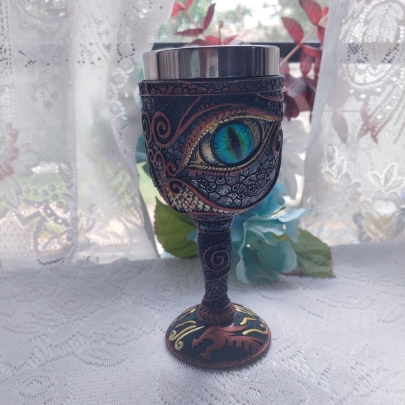Dragon Eye Tree of Ebros Wizard's Alchemy Eye Of The Dragon Wine Goblet Chalice - Picture 3 of 9
